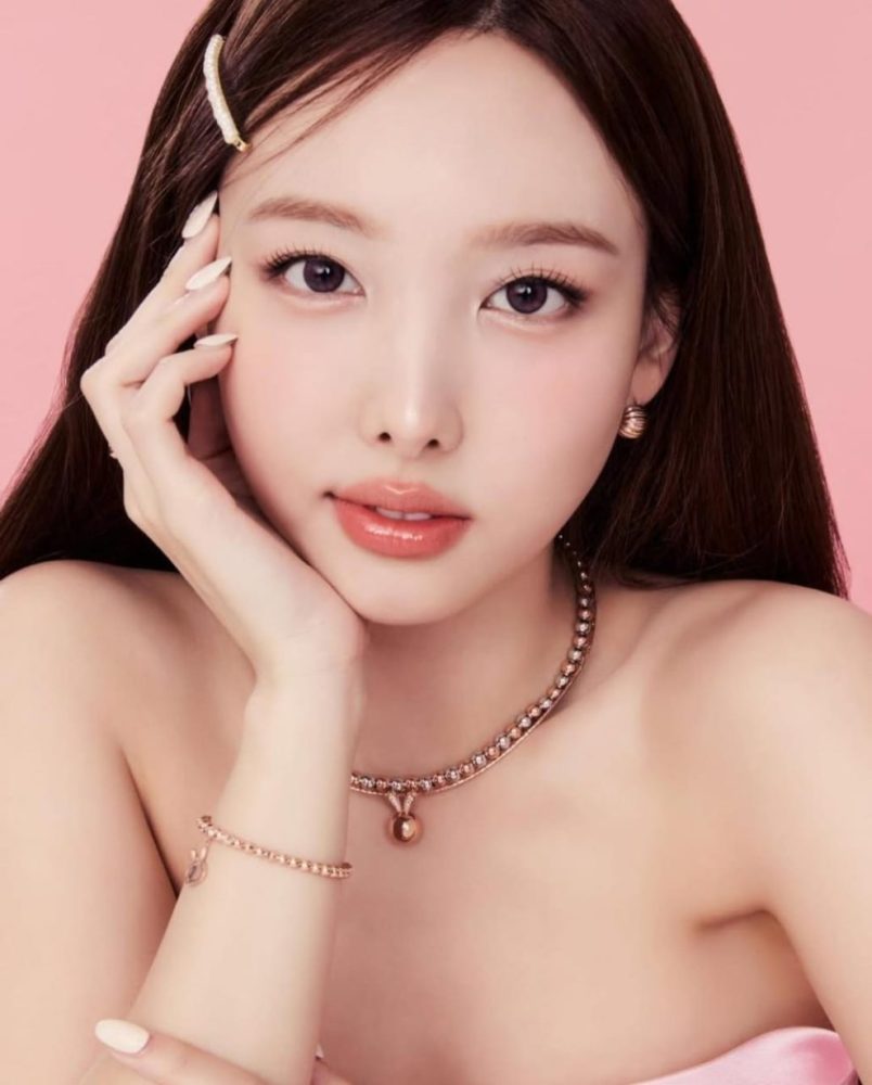 UBS Gold x Nayeon TWICE