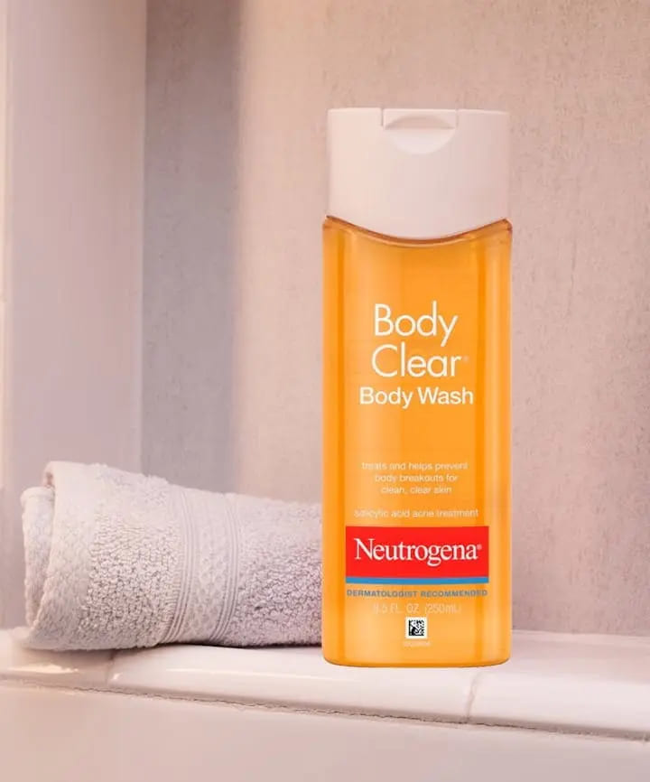 Neutrogena Body Clear Acne Treatment Body Wash dengan salicylic acid